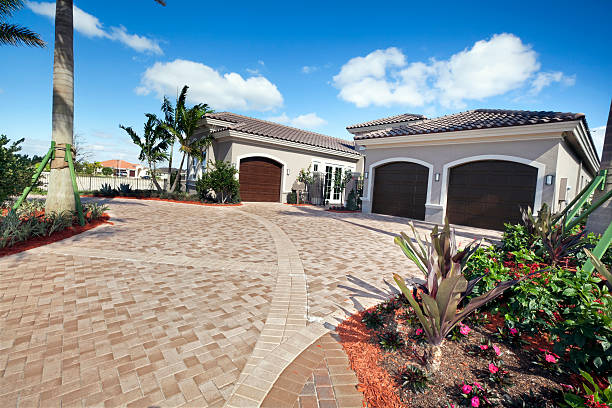 Best Professional Driveway Pavers  in Kansas City, KS