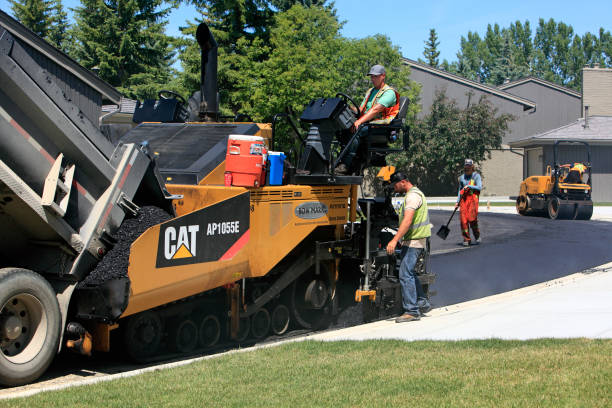 Best Driveway Paving Contractor  in Kansas City, KS